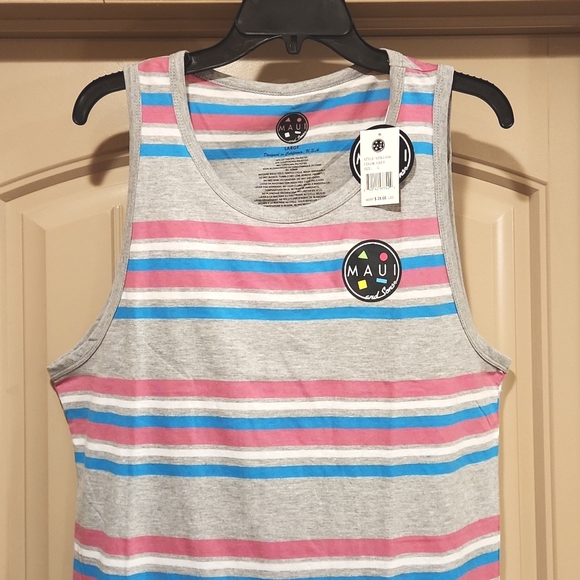 Maui & Sons tank top - Picture 2 of 6